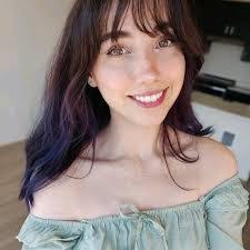 Bree Morgan's Instagram, Twitter & Facebook