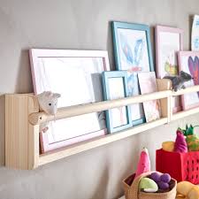 Uz Fiskbo Okvire Razlicitih Boja I Flisat Zidni Element Za Odlaganje Napravi Malu Izlozbu Djecjih Crteza U Storage Kids Room Ikea Kids Bedroom Kids Room Design
