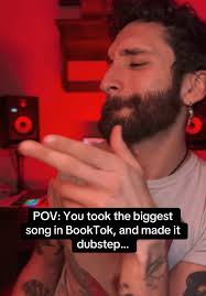 Is it a vibe? 🤔📚🔥 #booktok #fantasyromance #edm #edmtiktok #edmmusic  #electronicmusic #dubstep #bassmusic #remix #alexwarren #jamesjericho  #darqdagr