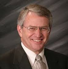 Elisa Crowe's Instagram, Twitter & Facebook