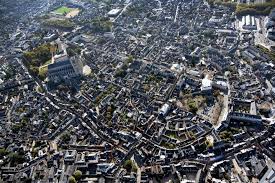 Avec le leader mondial de la raquette à neige tsl et sa directrice. Le Berry Republicain Organise Le 8 Decembre Sa Premiere Edition Des Balades Du Journal A Bourges Bourges 18000