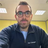 70+ perfiles de «Santangelo»