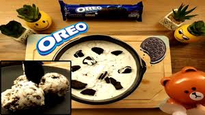 4.keluarkan aiskrim dan taburkan biskut oreo yang dikisar , gaulkan sedikit dan simpan semula. Aiskrim Oreo Guna 3 Bahan Oreo Icecream Use 3 Ingredient Homemade Youtube