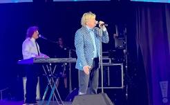 Herman's Hermits & Peter Noone