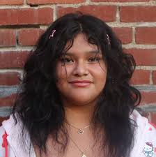 Angela Caliz's Instagram, Twitter & Facebook