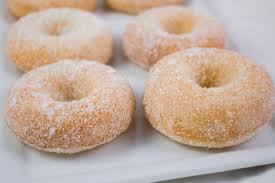Inilah resep donat kampung praktis empuk dan lembut, mekar dan mengembang tidak bantet karena saya buat kue donat ini di kota, namanya bukan donat kampung lagi atau donat ndeso, kali ini saya akan membagikan artikel tips cara. Resep Donat Kentang Sederhana Anti Gagal Empuk Dan Lembut