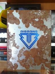 Does Anyone Remember When Yg Said Bigbang Alive Album Rust Stains Is Intentional As Well Random Onehallyu