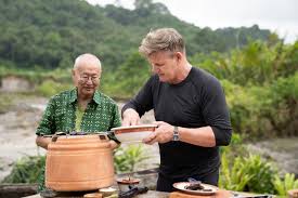 Penampilan dan gayanya pun tak lepas dari sorotan publik. Indonesia Go Id Perjuangan Gordon Ramsay Memasak Rendang
