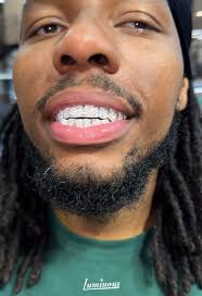 The Luminous Official