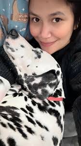 Kelly Danielsen's Instagram, Twitter & Facebook