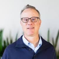 900+ "Schrag" profiles