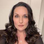 Darla Stein's Instagram, Twitter & Facebook