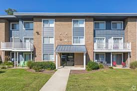 Our laurel apartments in northern prince george's county have all the necessities you desire for your future these range from amazing kitchen amenities and separate dining rooms to children's playgrounds and resident lounges. Woodland Grove Apartments Laurel Md Apartments Com