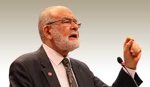 Karamollaoğlu'nun hayat hikayesi ve kariyeri. Karamollaoglu 500 Bin Imzayla Adayimizi Belirleyecegiz