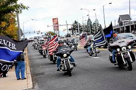 Hundreds rally in Springfield to show support for law enforcement