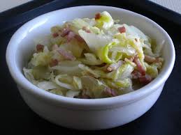 Chou Chinois Braise Aux Allumettes De Lardons Cuisinons Vite Et Bon Recettes De Cuisine Cuisine Chou Chinois