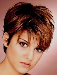 Mit langen haaren sind sie auf der sicheren seite. Schone Frisuren Kurzhaarfrisur Rundes Gesicht 2018 Beste Bob Friseur Haare Short Hair Styles For Round Faces Thick Hair Styles Short Hair Styles