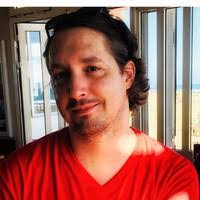 Alex Giese's Instagram, Twitter & Facebook