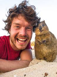 動物セルフィーで世界を席巻！冒険家アラン・ディクソンと辛酸なめ子の異色対談