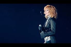 Stuffed monkey / sony music format: Mylene Farmer Devoile M Effondre Un Clip Issu De Son Live 2019