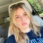 Hannah Obrochta's Instagram, Twitter & Facebook