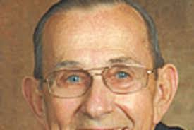 Douglas Replogle's Instagram, Twitter & Facebook