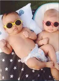Anak di bawah umur di ajarin tante. 6 Foto Bayi Selebriti Pakai Kacamata Saat Berjemur Lucu Menggemaskan Nggak Kalah Keren Dengan Ayahnya Kapanlagi Com