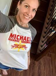 otis & I are droppin some news at 6pm cst tomorrow..👀