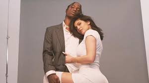 Official website for kylie cosmetics makeup products. Kylie Jenner Dan Travis Scott Terkena Kutukan Keluarga Kardashian Showbiz Liputan6 Com