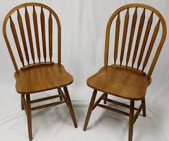 Amazon Com Ehemco Solid Wood Windsor Arrow Back Chair Set Of 2 Heritage Oak 38 H X 19 W X 20 D Dining Chairs Chair Dining Chairs Dining Room Chairs