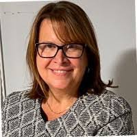 Jennifer Benham's Instagram, Twitter & Facebook