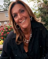 Eva Mclaughlin's Instagram, Twitter & Facebook