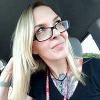 Tina Hagan's Instagram, Twitter & Facebook