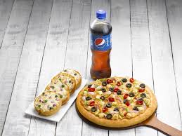 Pizza Hut Mealbox Can Be Of Ultimate Help Cost Effective And Easy To Order Pizzas Are The Most Sought After Food Amongst The Delicious Pizza Pizza Pizza Hut
