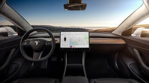 (formerly tesla motors, inc.) is an american electric vehicle and clean energy company based in palo alto, california. Tesla Model 3 Este Es El Problema Que Encontro Un Hacker En Su Pantalla Neomotor