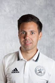 Nico Mavridis wechselt zu Hannover 96! Nach insgesamt vier Jahren als U15-  oder U13-Trainer verlässt Nico Mavridis zum Sommer den JFV Calenberger Land  und schließt sich einer D-Jugendmannschaft von Zweitligist Hannover 96