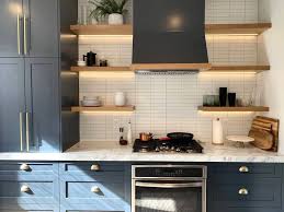 Under cabinet lighting is not your only option when it comes to adding leds to your kitchen. Led Under Cabinet Lighting Projects How To Use Led Strip Lights