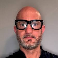 Solicitor who helped con a wealthy barrister into buying a £1million home  without revealing the bitter neighbour dispute is struck off