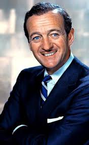 Fallecimiento de James David Graham Niven** Conocido artísticamente como  como David Niven. [Actor](https://es.wikipedia.org/wiki/Actor) y  [escritor](https://es.wikipedia.org/wiki/Escritor)  [británico](https://es.wikipedia.org/wiki/Reino_Unido). Nació ...