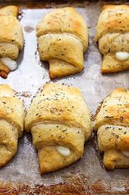 Cheesy Garlic Butter Crescents Creme De La Crumb