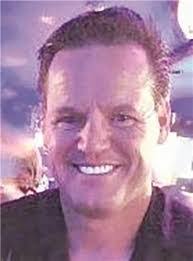 Robert Airey's Instagram, Twitter & Facebook