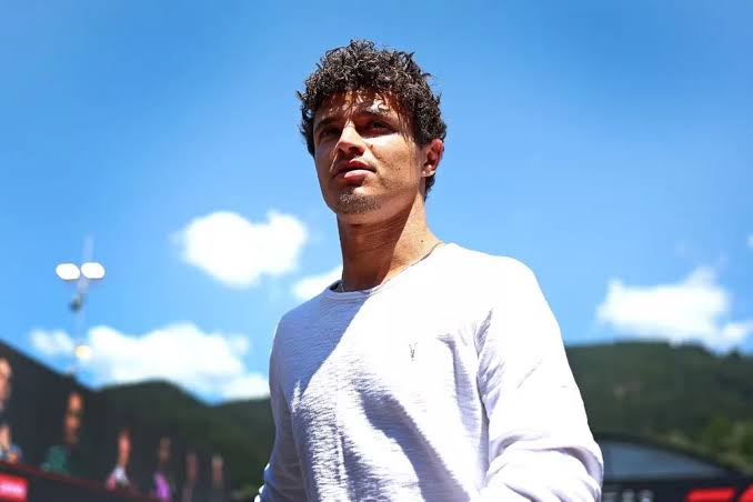 Lando Norris reveals 'violating' 40-minute paparazzi pursuit in London