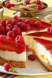 Reife, in vanillesirup pochierte pfirsiche werden mit glänzendem himbeermark überzogen und auf köstlichem vanilleeis gebettet. Mcvitie S Pfirsich Melba Torte Mcvities