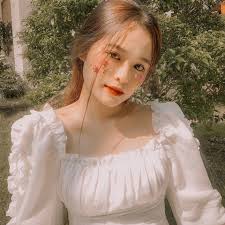 Chi pu gây tranh cãi khi đăng ảnh quảng cáo cho hàng xuất dư. Sao Nhi Anh ThÆ° Trá» Ma Thanh Thiáº¿u Ná»¯ Thu Hut Vá»i Phong Cach Gá»£i Cáº£m Sau 11 NÄm