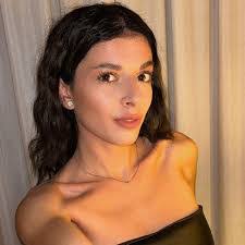 Sara Longo's Instagram, Twitter & Facebook