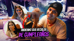 Abriendo Sus Regalos De Cumpleanos Kimberly Loaiza Youtube