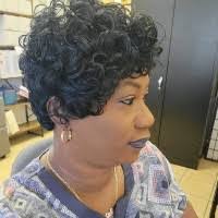 Mia Sharpe's Instagram, Twitter & Facebook