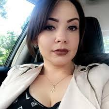 Sheila Winslow's Instagram, Twitter & Facebook