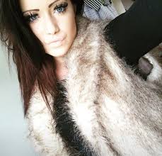 Josie Lowry's Instagram, Twitter & Facebook