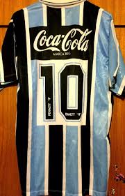 Kickt den ball ins eckige und staubt ein trikot ab. Gremio Home Fussball Trikots 1993 1994 Sponsored By Coca Cola